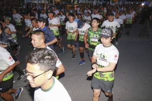 BIB: 2447
                            <button type="button" onclick="openModal(3530195)" class="btn btn-primary btn-sm float-right btn-popup" data-toggle="modal" data-target=".modal-high-quality">
                        <i class="fas fa-shopping-cart"></i> Add to Cart
                    </button>
                                            <button type="button" onclick="isThisMe(3530195, true)" class="btn btn-success btn-sm float-right btn-popup btn-isme hidden" data-toggle="tooltip" data-placement="bottom" title="นี่คือรูปของคุณใช่ไหม คลิกที่นี่เพื่อเอาเข้าอัลบั้ม">
                        <i class="fas fa-plus"></i> Add to album
                    </button>
                    <button type="button" onclick="isThisMe(3530195, false)" class="btn btn-warning btn-sm float-right btn-popup btn-isnotme hidden">
                        <i class="fas fa-ban"></i> Remove from album
                    </button>